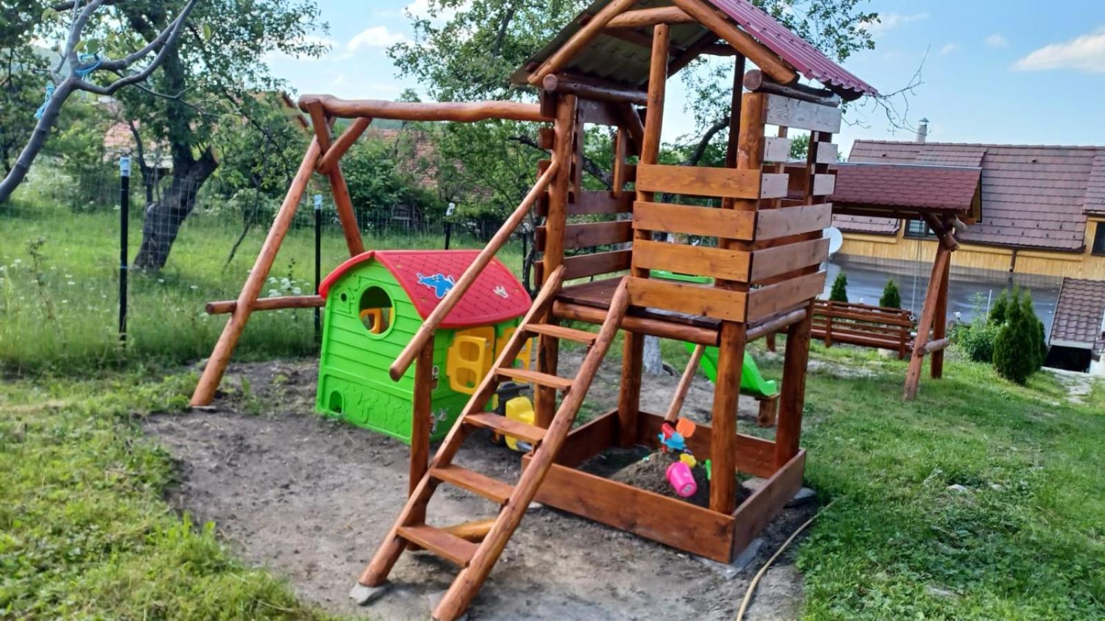 Pensiunea Iulia Rod Exteriér fotografie